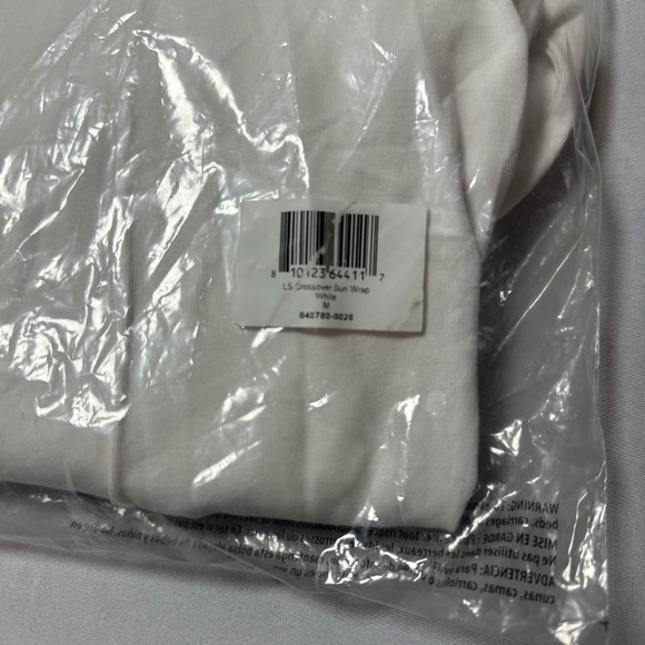 Women's Long Sleeve Crossover Sun Wrap - Picture 10 of 14